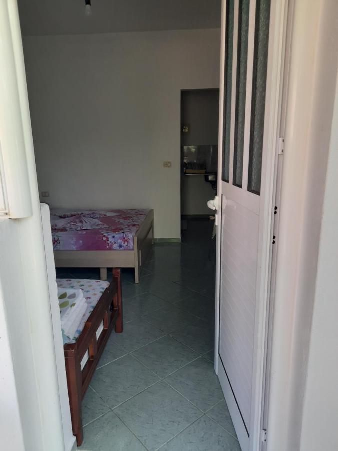 Hillside Apartments Borsh Extérieur photo